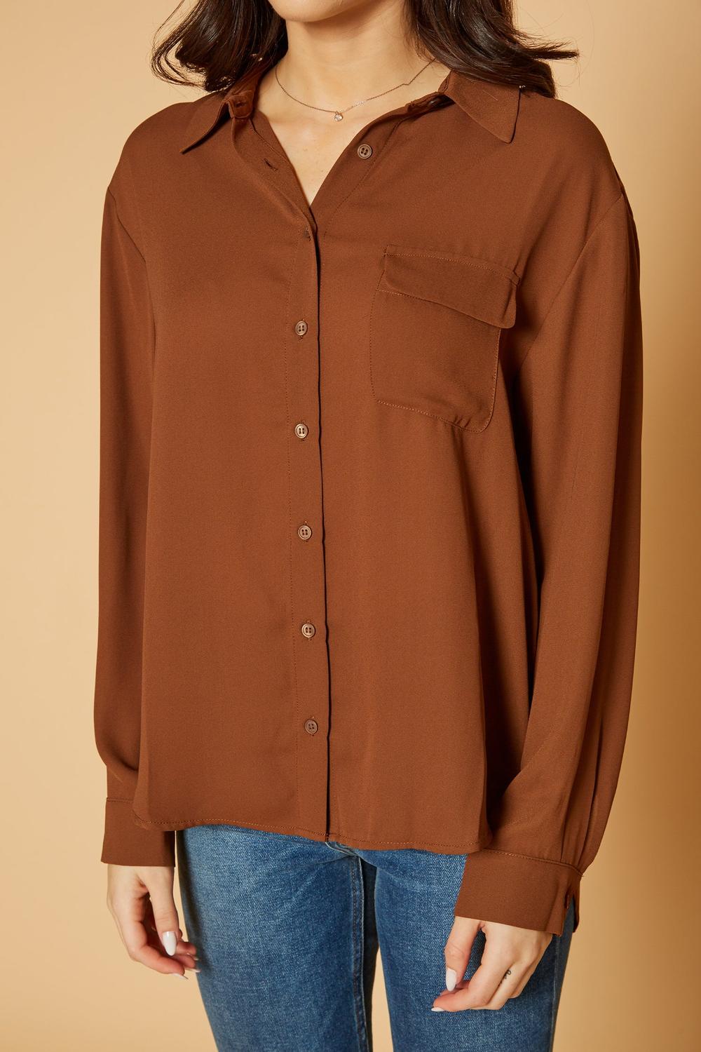 Pleione Women's Solid Low Back Button Shirt in (Brown)