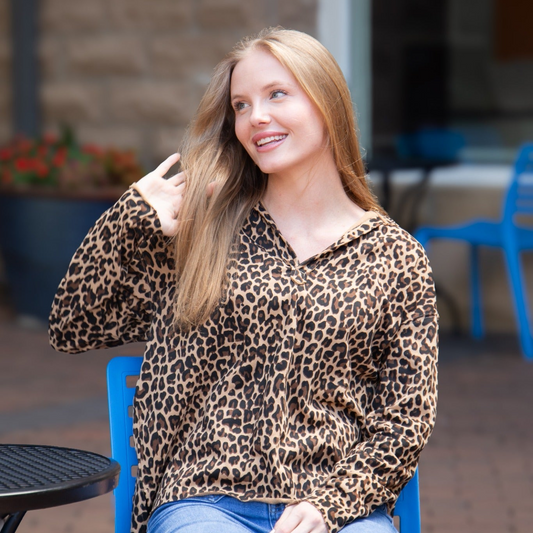 V-Neck Collared Pullover, Leopard